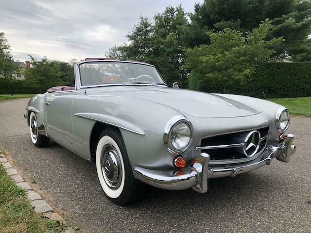 Mercedes-Benz SL-Class 1961 image number 0