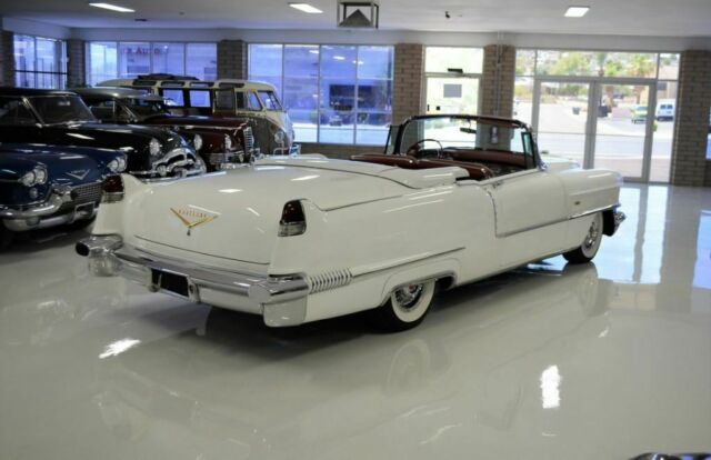 Cadillac DeVille 1956 image number 16