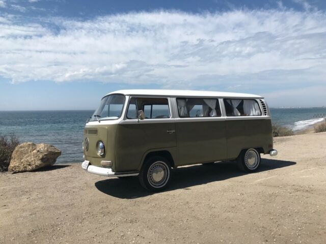 Volkswagen Bus/Vanagon 1971 image number 0