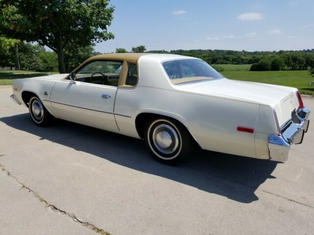 Plymouth Fury 1977 image number 21