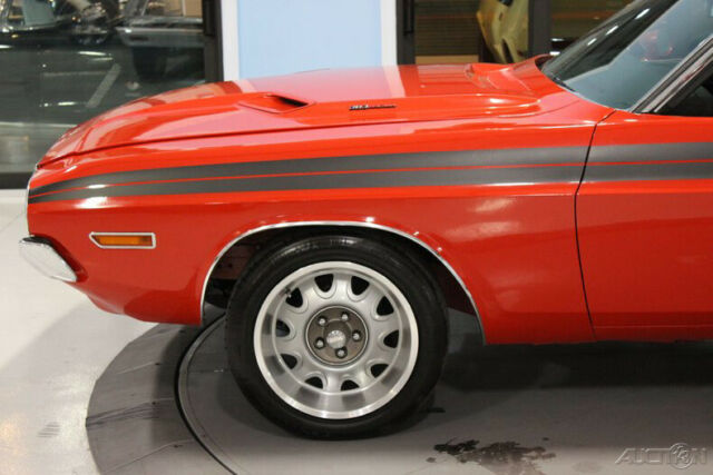 Dodge Challenger 1971 image number 15