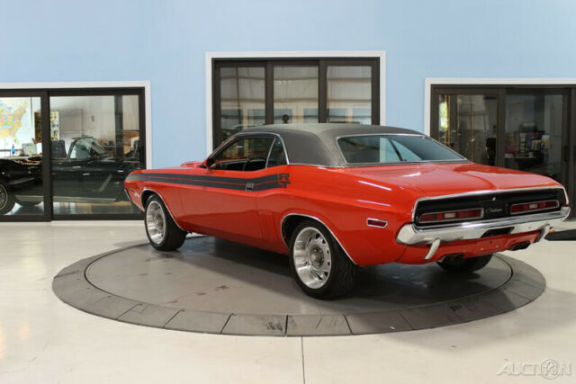 Dodge Challenger 1971 image number 2