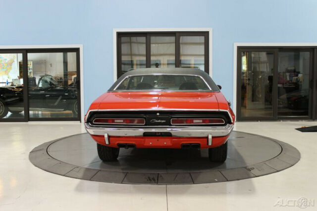 Dodge Challenger 1971 image number 27