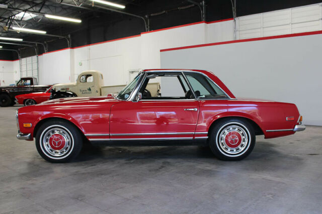 Mercedes-Benz SL-Class 1970 image number 14