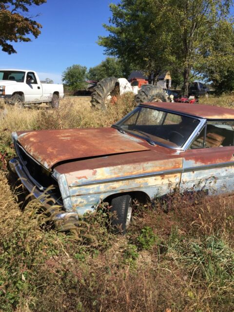 Ford Fairlane 1965 image number 4