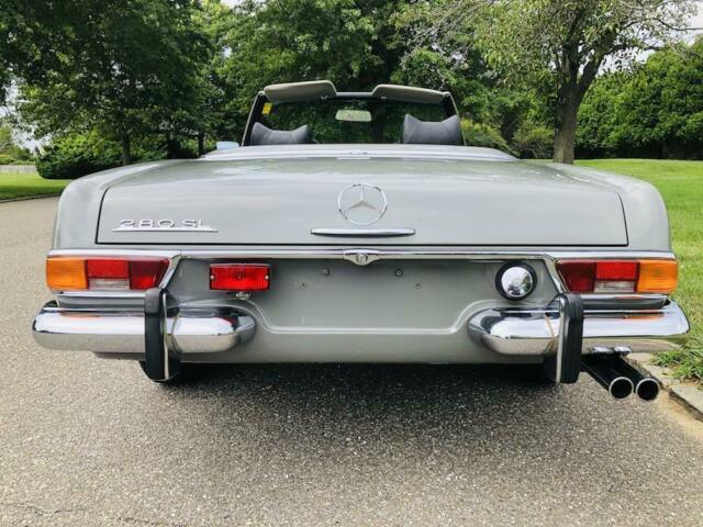 Mercedes-Benz SL-Class 1970 image number 31