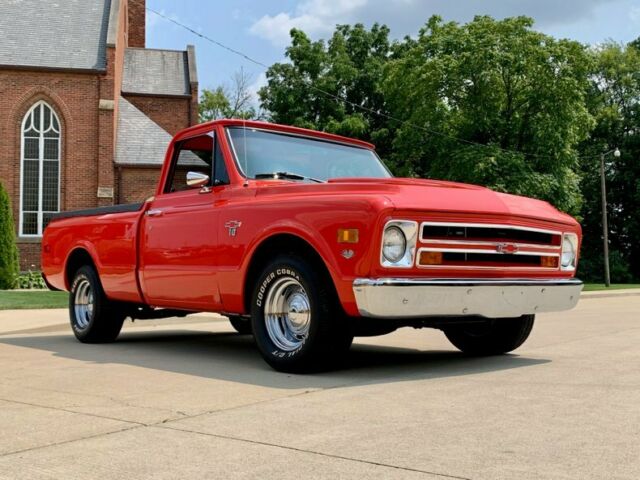 Chevrolet C-10 1968 image number 0