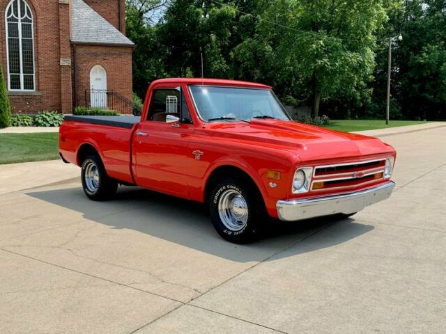 Chevrolet C-10 1968 image number 1