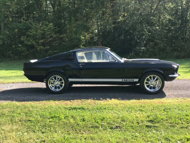 Ford Mustang 1967 image number 24