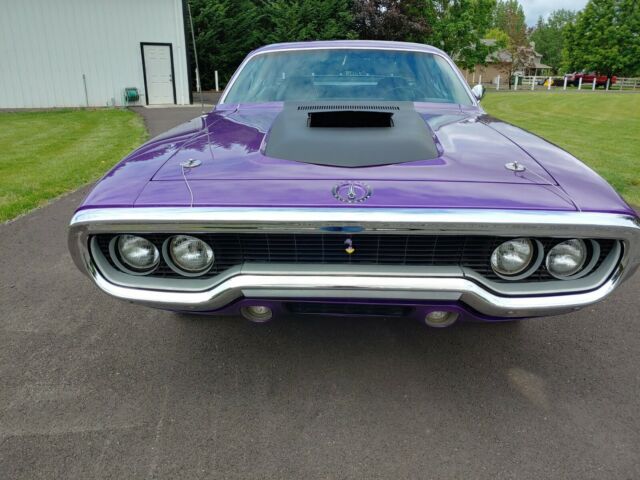 Plymouth Road Runner 1971 image number 2