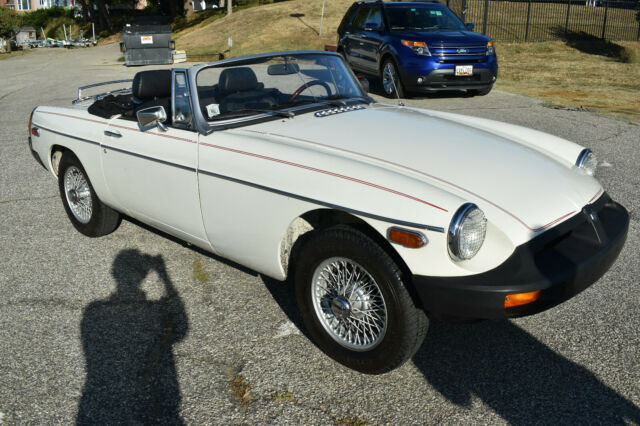 MG MGB 1979 image number 28