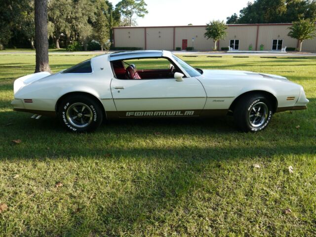 Pontiac Firebird 1978 image number 10