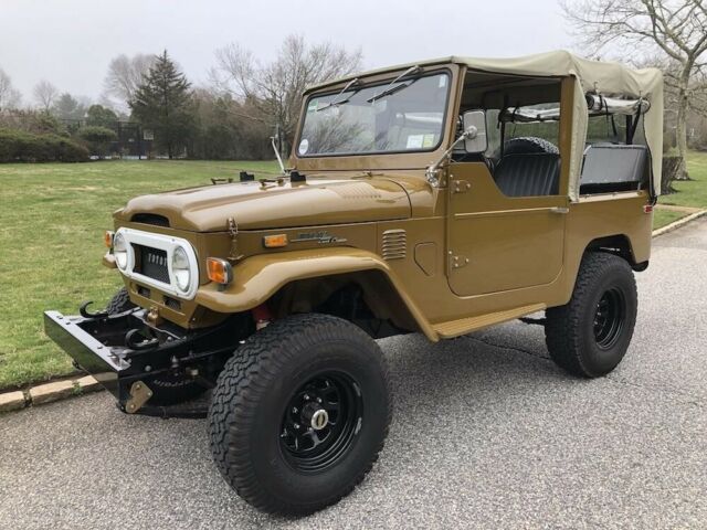 Toyota FJ Cruiser 1972 image number 13