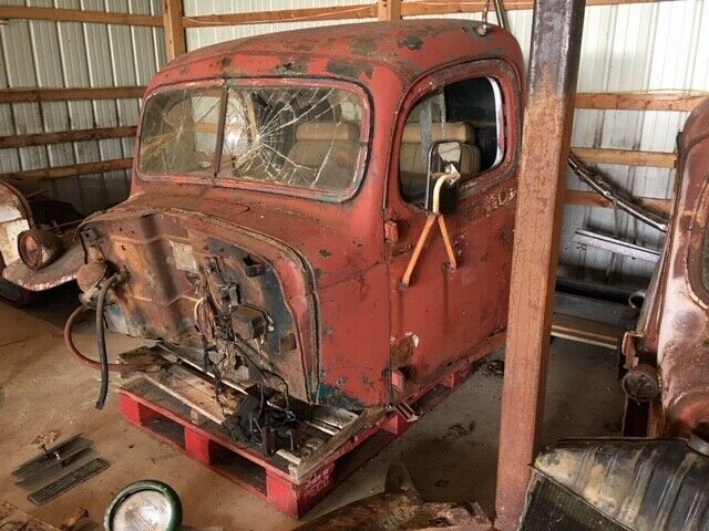 Dodge Power Wagon 1946 image number 31