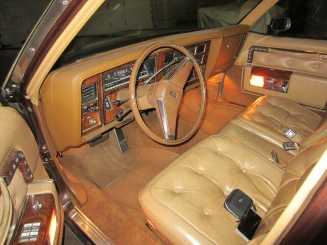 Oldsmobile Ninety-Eight 1977 image number 19