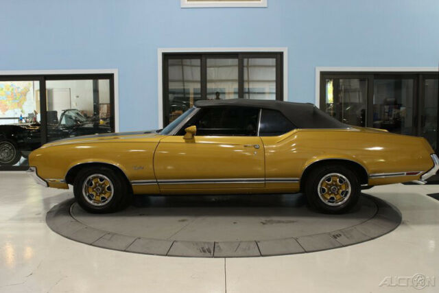 Oldsmobile Cutlass 1971 image number 1