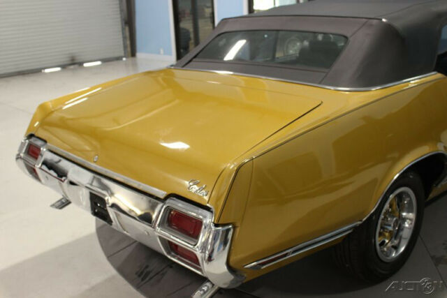 Oldsmobile Cutlass 1971 image number 22