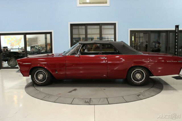 Ford Galaxie 1966 image number 25