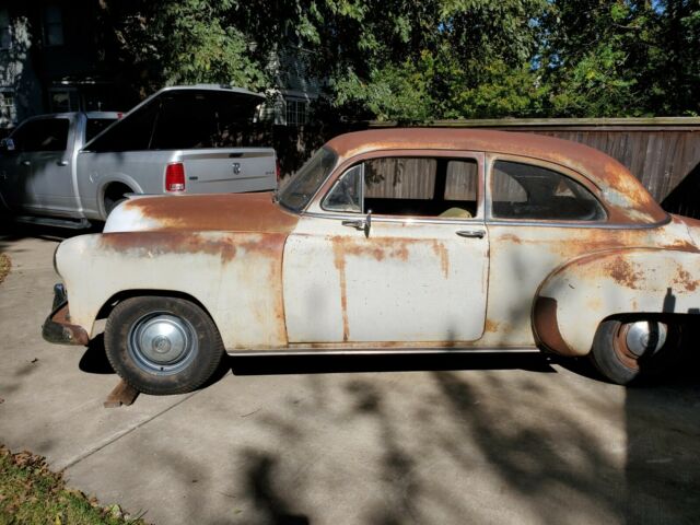 Chevrolet Styleline Special 1949 image number 10