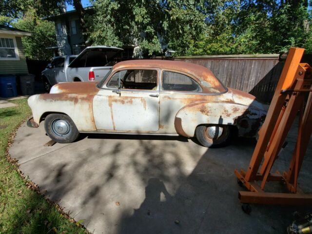 Chevrolet Styleline Special 1949 image number 11