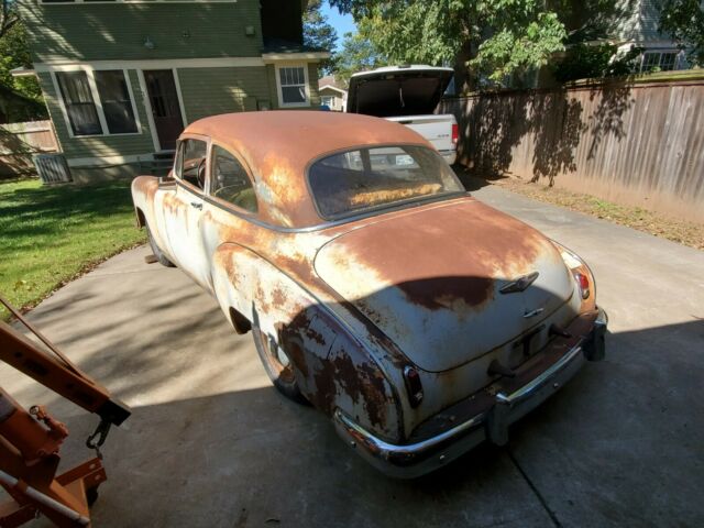 Chevrolet Styleline Special 1949 image number 32