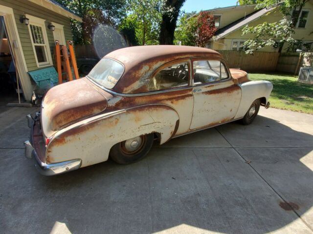 Chevrolet Styleline Special 1949 image number 35