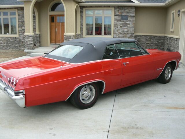 Chevrolet Impala 1965 image number 1