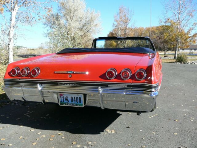 Chevrolet Impala 1965 image number 13