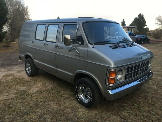 Dodge Ram Van 1979 image number 16