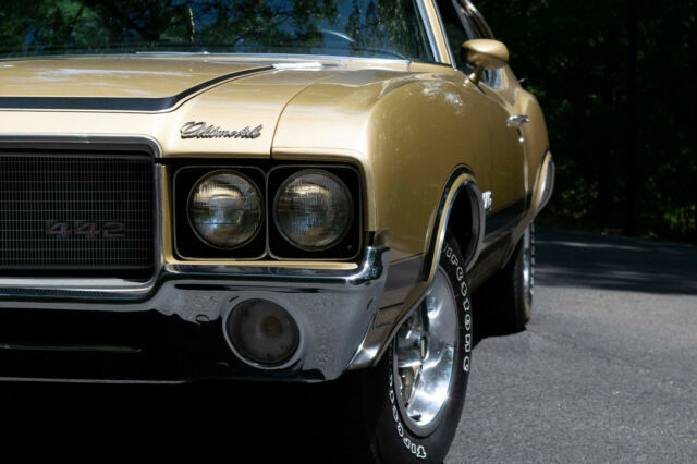 Oldsmobile 442 1972 image number 1