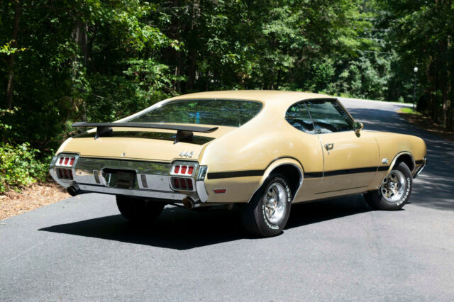 Oldsmobile 442 1972 image number 29