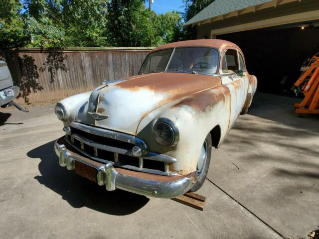 Chevrolet Styleline Special 1949 image number 39