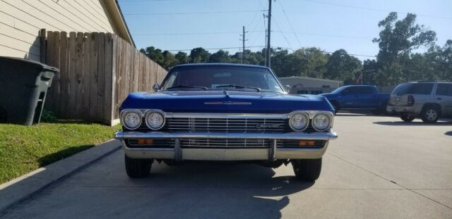 Chevrolet Impala 1965 image number 0