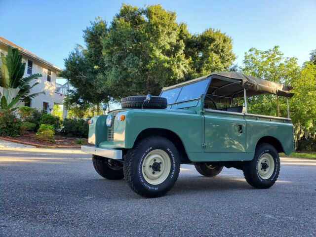 Land Rover Defender 1965 image number 14