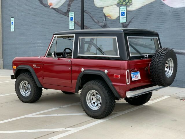 Ford Bronco 1975 image number 1