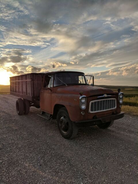 International Harvester B-160 Series 1960 image number 0