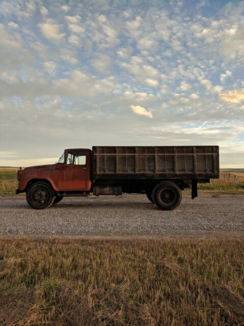 International Harvester B-160 Series 1960 image number 28