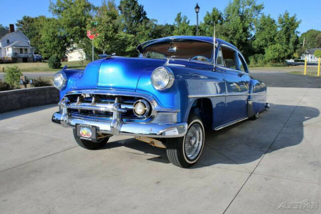 Chevrolet Bel Air/150/210 1953 image number 29