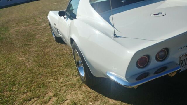 Chevrolet Corvette 1971 image number 30