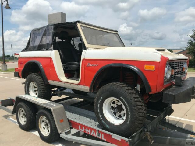 Ford Bronco 1975 image number 28