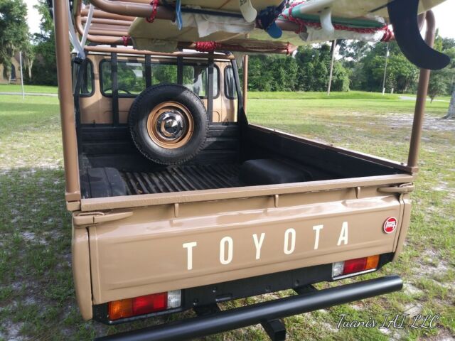 Toyota Land Cruiser 1979 image number 4