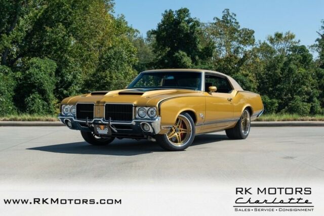 Oldsmobile Cutlass 1971 image number 2