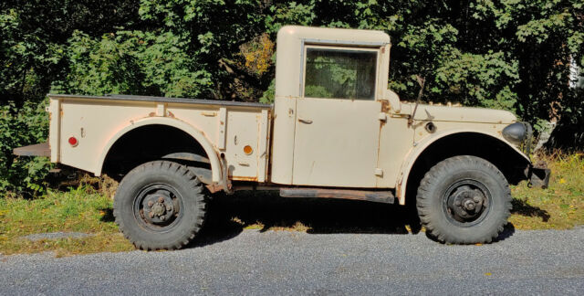 Dodge Power Wagon 1952 image number 0