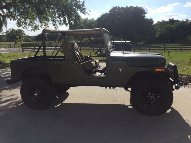 Jeep CJ 1970 image number 1