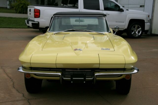 Chevrolet Corvette 1966 image number 1