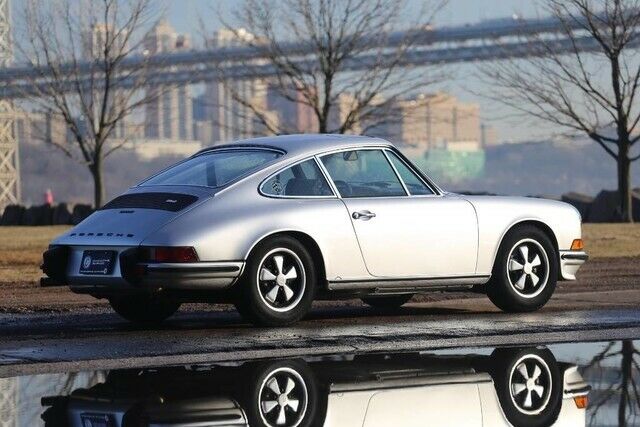 Porsche 911 1973 image number 10