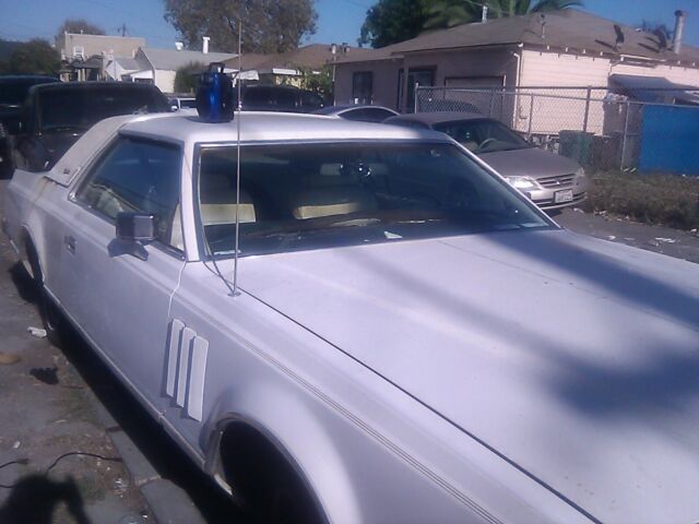 Lincoln Continental 1979 image number 2