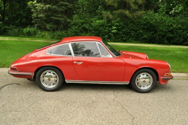 Porsche 911 1966 image number 17