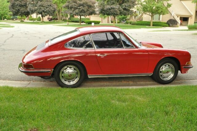 Porsche 911 1966 image number 28