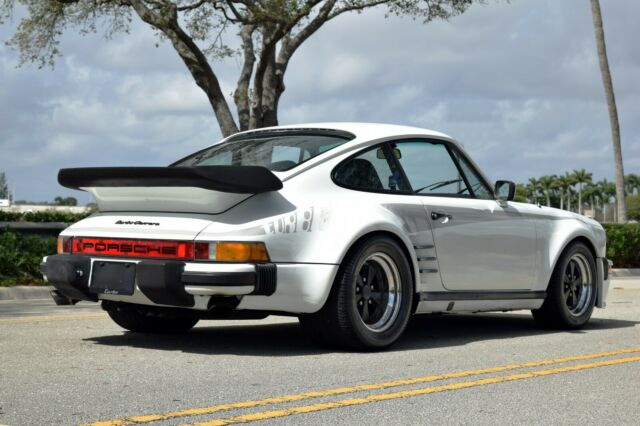 Porsche 930 1976 image number 27